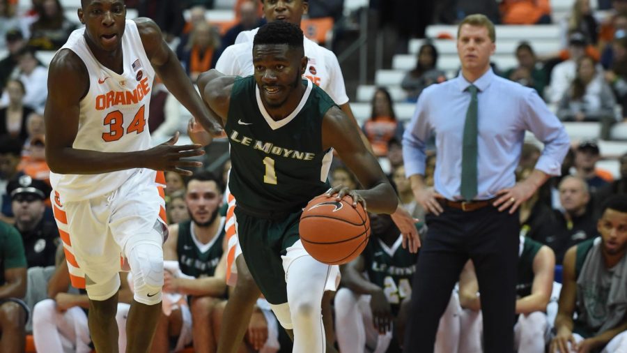 Junior Transfer Leads Offensive Charge in Scrimmage Against Syracuse