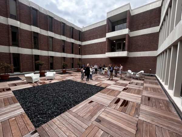 Reilly Courtyard Finally Open to Students